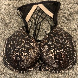 Victoria’s Secret very sexy push up 32DDD